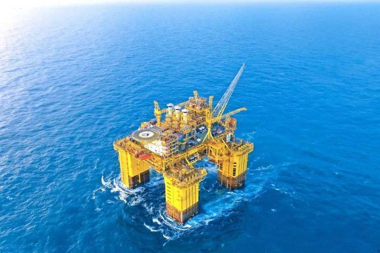 到达指定海域的"深海一号"能源站信物讲述人,中国海洋石油集团有限